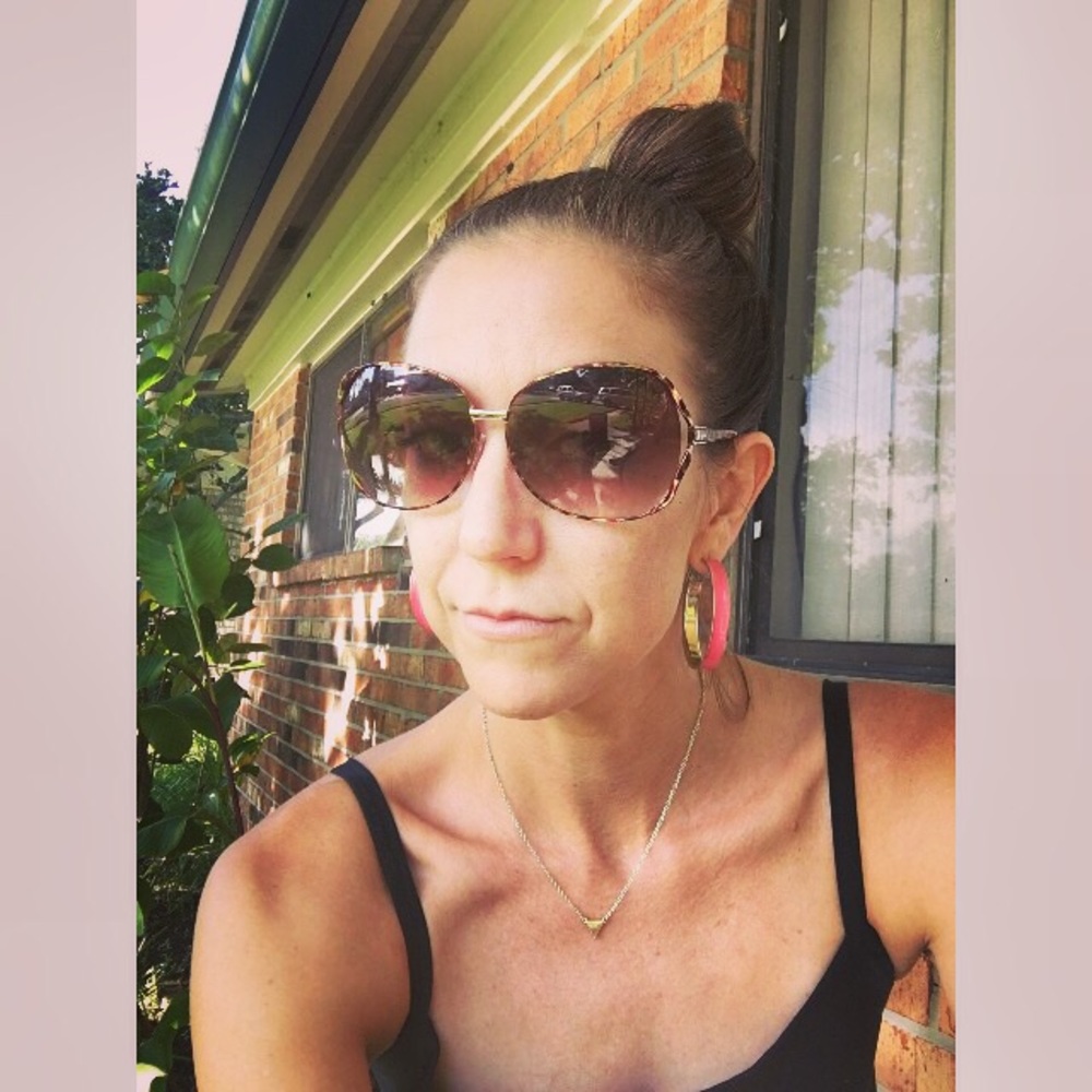 Style - Picture 4 of 6